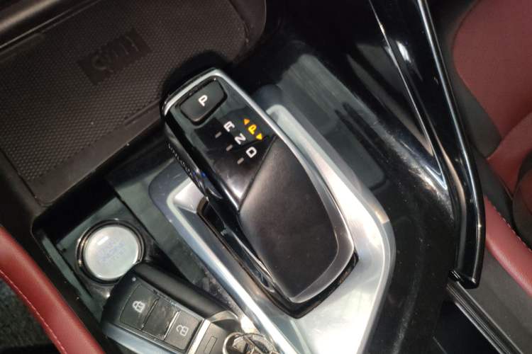 Used Dongfeng Aeolus AX7 2022 Mach Edition 1.5T DCT DF41 Gear Lever