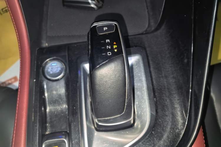 Used Dongfeng Aeolus AX7 2022 Mach Edition 1.5T DCT DF31 Gear Lever