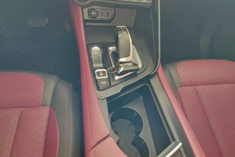 Used Dongfeng Aeolus AX7 2022 Mach Edition 1.5T DCT DF31 Gear Lever