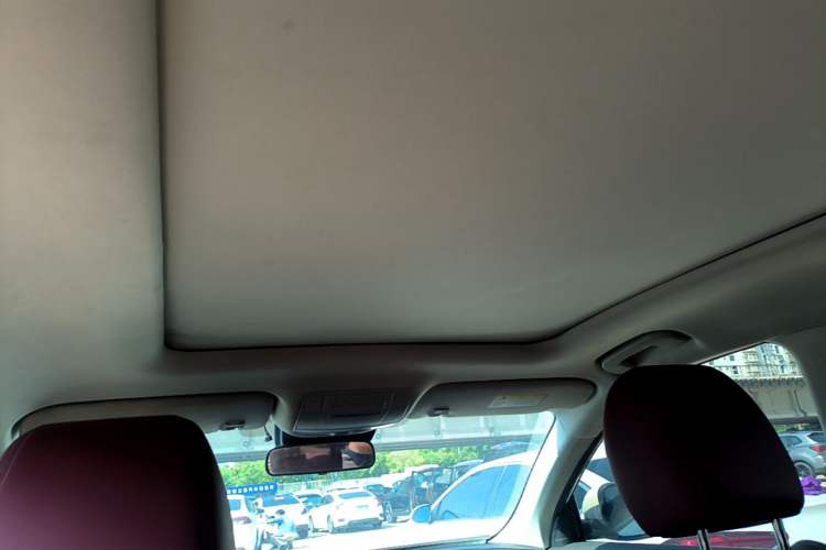 Used Dongfeng Aeolus AX7 2022 Mach Edition 1.5T DCT DF51 Headliner