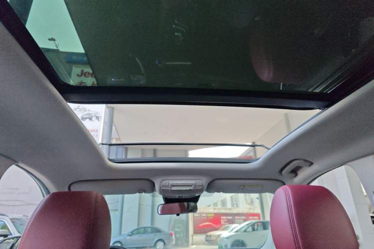 Used Dongfeng Aeolus AX7 2022 Mach Edition 1.5T DCT DF41 Headliner