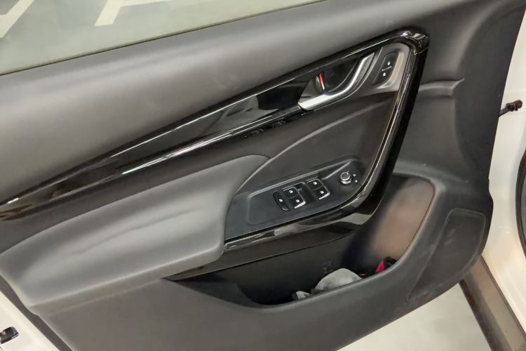 Used Dongfeng Aeolus AX7 2022 Mach Edition 1.5T DCT DF41 Interior 3