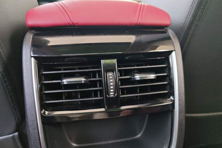 Used Dongfeng Aeolus AX7 2022 Mach Edition 1.5T DCT DF41 Interior 5
