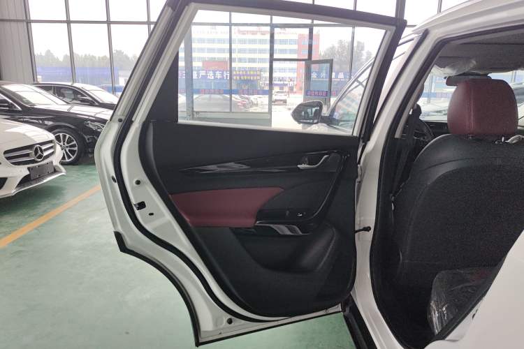 Used Dongfeng Aeolus AX7 2022 Mach Edition 1.5T DCT DF41 Interior 8