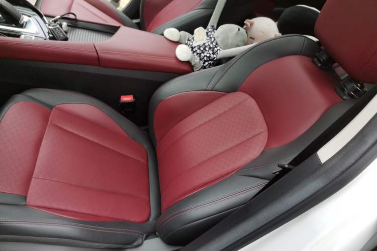 Used Dongfeng Aeolus AX7 2022 Mach Edition 1.5T DCT DF41 Left Front Seat