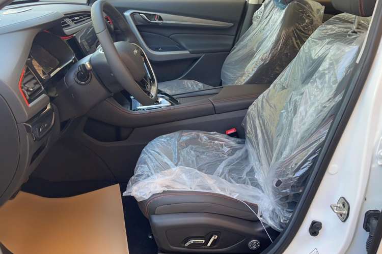 Used Dongfeng Aeolus AX7 2022 Mach Edition 1.5T DCT DF51 Left Front Seat
