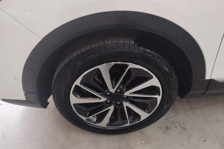 Used Dongfeng Aeolus AX7 2022 Mach Edition 1.5T DCT DF51 Left Front Wheel Hub