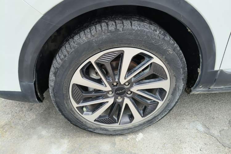 Used Dongfeng Aeolus AX7 2022 Mach Edition 1.5T DCT DF41 Left Front Wheel Hub