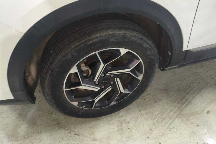 Used Dongfeng Aeolus AX7 2022 Mach Edition 1.5T Manual DF21 Left Front Wheel Hub