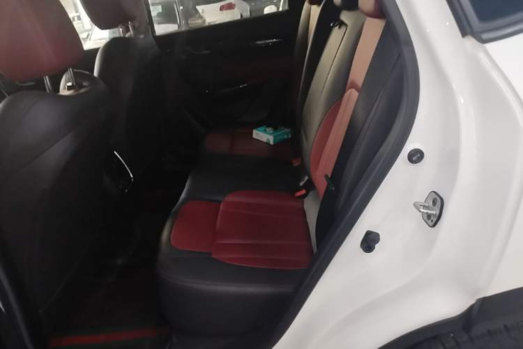 Used Dongfeng Aeolus AX7 2022 Mach Edition 1.5T DCT DF51 Left Rear Seat