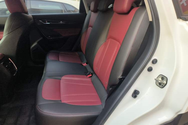 Used Dongfeng Aeolus AX7 2022 Mach Edition 1.5T DCT DF31 Left Rear Seat