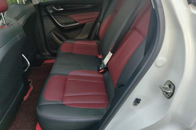 Used Dongfeng Aeolus AX7 2022 Mach Edition 1.5T DCT DF31 Left Rear Seat