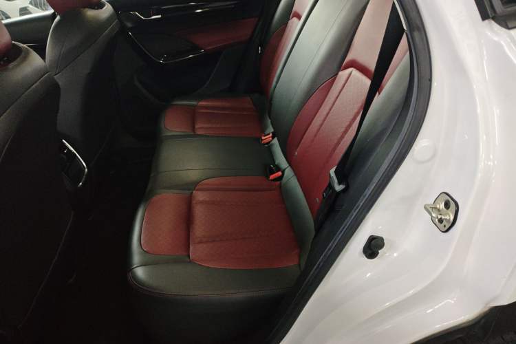 Used Dongfeng Aeolus AX7 2022 Mach Edition 1.5T DCT DF31 Left Rear Seat