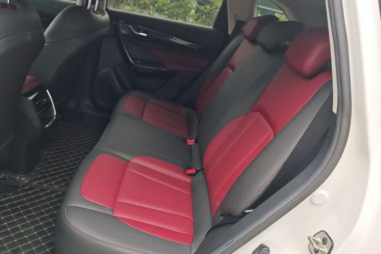 Used Dongfeng Aeolus AX7 2022 Mach Edition 1.5T DCT DF31 Left Rear Seat