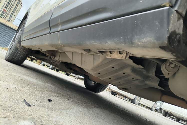 Used Dongfeng Aeolus AX7 2022 Mach Edition 1.5T DCT DF41 Left Side Sill