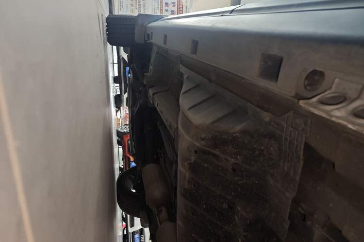 Used Dongfeng Aeolus AX7 2022 Mach Edition 1.5T DCT DF41 Left Side Sill