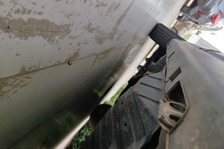 Used Dongfeng Aeolus AX7 2022 Mach Edition 1.5T DCT DF31 Left Side Sill