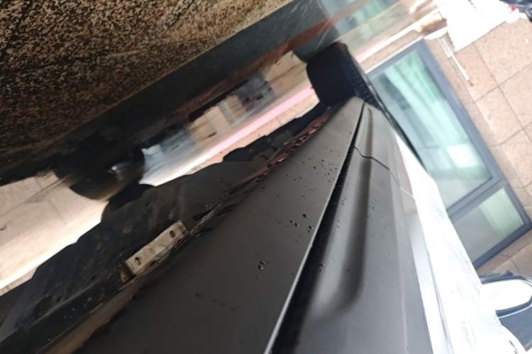 Used Dongfeng Aeolus AX7 2022 Mach Edition 1.5T DCT DF41 Left Side Sill
