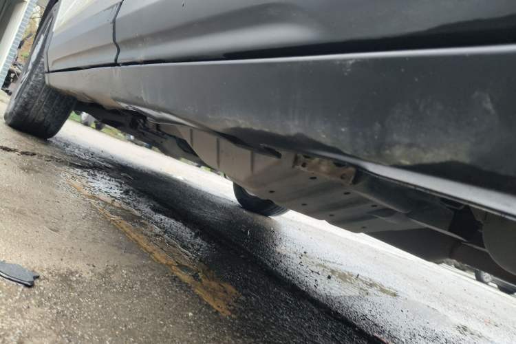 Used Dongfeng Aeolus AX7 2022 Mach Edition 1.5T DCT DF41 Left Side Sill