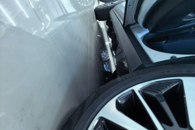 Used Dongfeng Aeolus AX7 2022 Mach Edition 1.5T DCT DF51 Left Side Sill