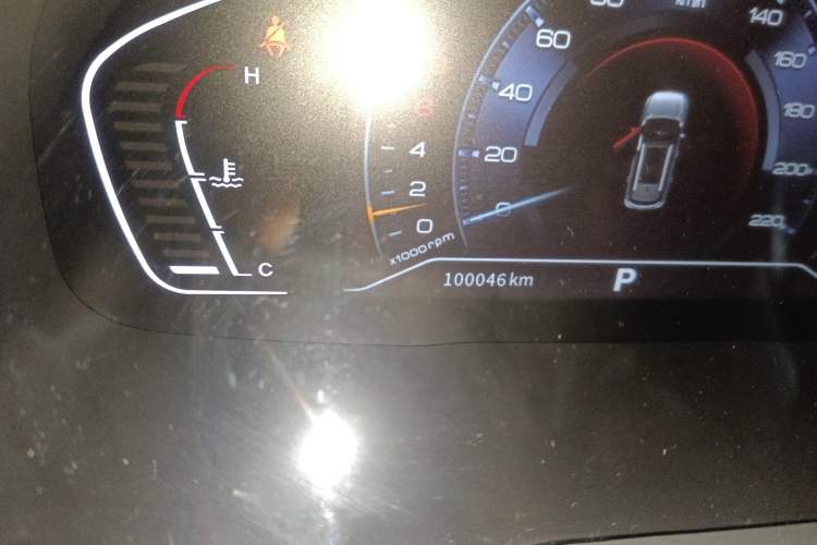 Used Dongfeng Aeolus AX7 2022 Mach Edition 1.5T DCT DF41 Odometer Close Up