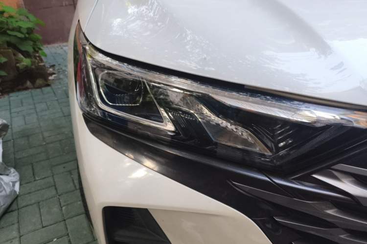Used Dongfeng Aeolus AX7 2022 Mach Edition 1.5T DCT DF51 Right Front Headlight