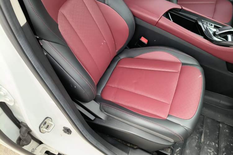 Used Dongfeng Aeolus AX7 2022 Mach Edition 1.5T DCT DF41 Right Front Seat