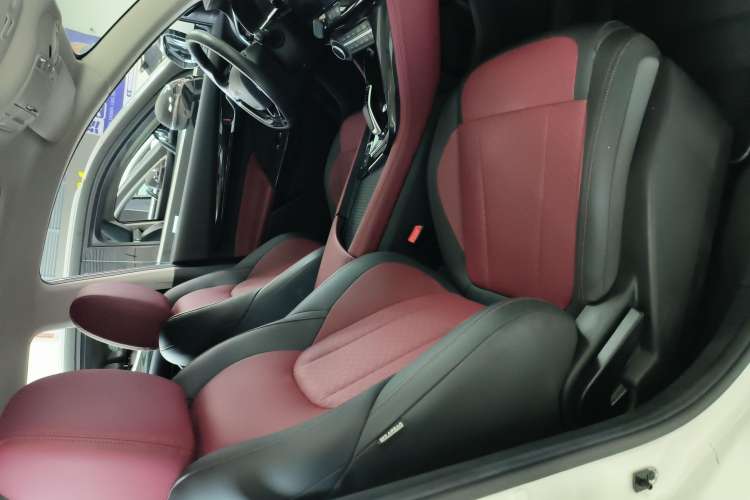Used Dongfeng Aeolus AX7 2022 Mach Edition 1.5T DCT DF31 Right Front Seat