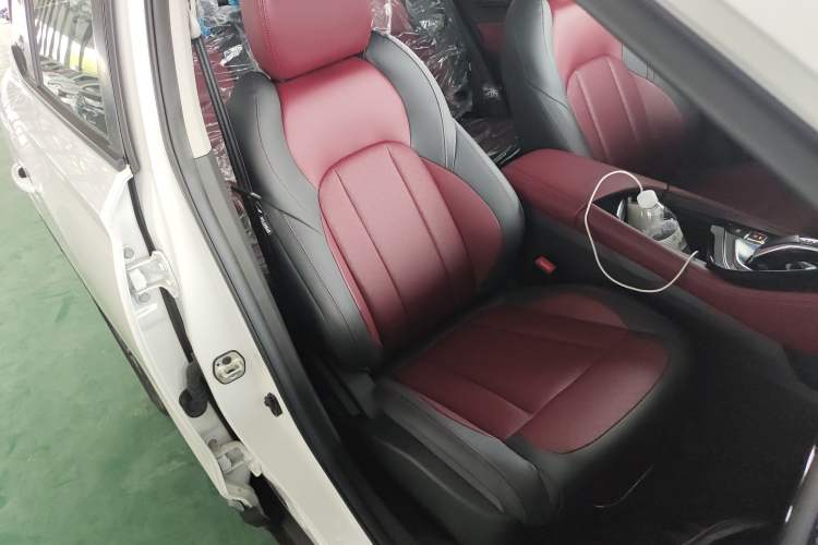 Used Dongfeng Aeolus AX7 2022 Mach Edition 1.5T DCT DF41 Right Front Seat