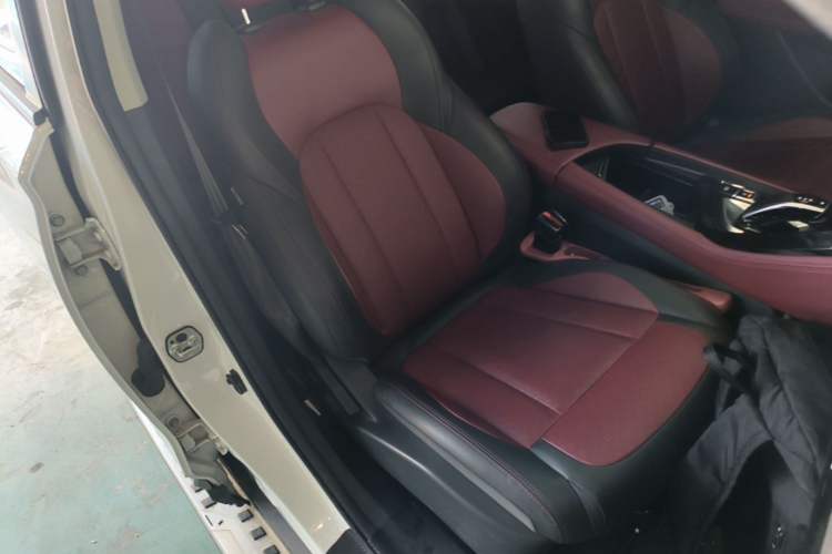 Used Dongfeng Aeolus AX7 2022 Mach Edition 1.5T DCT DF41 Right Front Seat