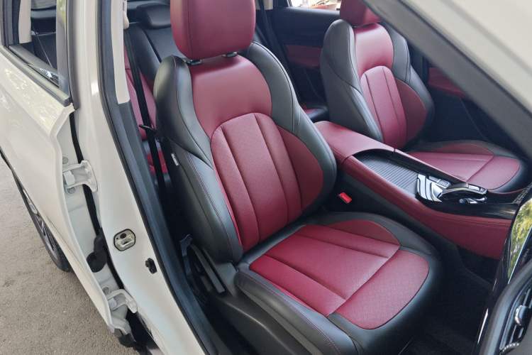 Used Dongfeng Aeolus AX7 2022 Mach Edition 1.5T DCT DF41 Right Front Seat