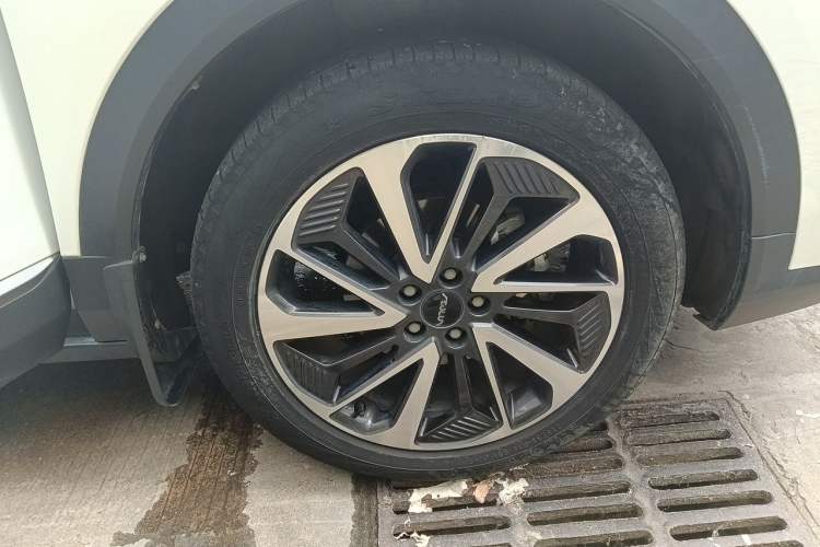 Used Dongfeng Aeolus AX7 2022 Mach Edition 1.5T DCT DF41 Right Front Wheel Hub