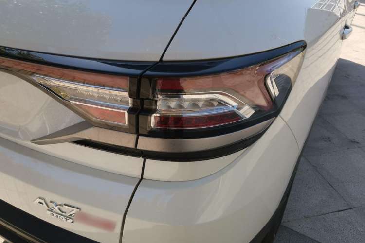 Used Dongfeng Aeolus AX7 2022 Mach Edition 1.5T DCT DF41 Right Rear Taillight