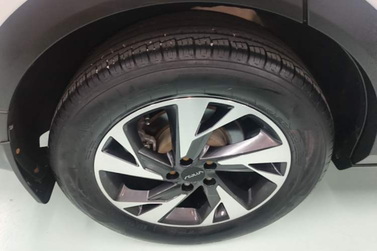 Used Dongfeng Aeolus AX7 2022 Mach Edition 1.5T DCT DF31 Right Rear Wheel Hub