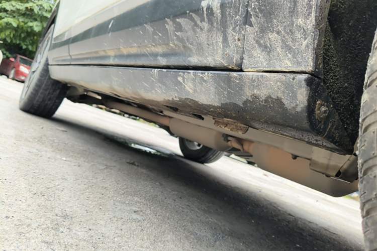 Used Dongfeng Aeolus AX7 2022 Mach Edition 1.5T DCT DF41 Right Side Sill