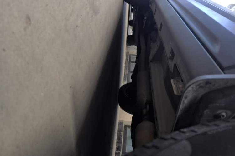 Used Dongfeng Aeolus AX7 2022 Mach Edition 1.5T DCT DF41 Right Side Sill