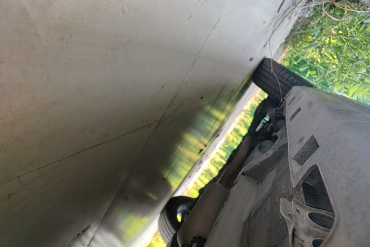 Used Dongfeng Aeolus AX7 2022 Mach Edition 1.5T DCT DF31 Right Side Sill