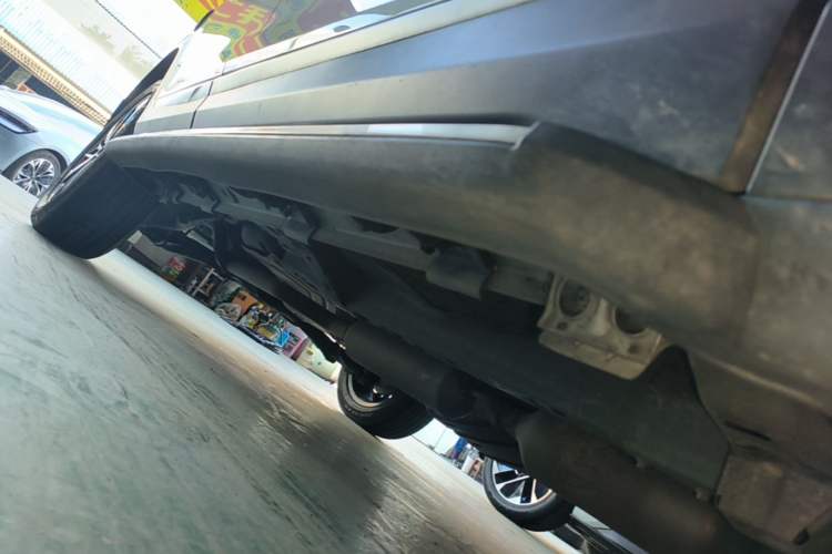 Used Dongfeng Aeolus AX7 2022 Mach Edition 1.5T DCT DF41 Right Side Sill