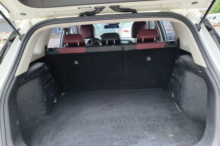 Used Dongfeng Aeolus AX7 2022 Mach Edition 1.5T DCT DF41 Trunk