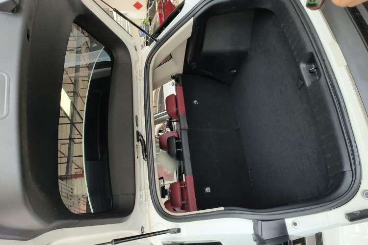 Used Dongfeng Aeolus AX7 2022 Mach Edition 1.5T DCT DF31 Trunk