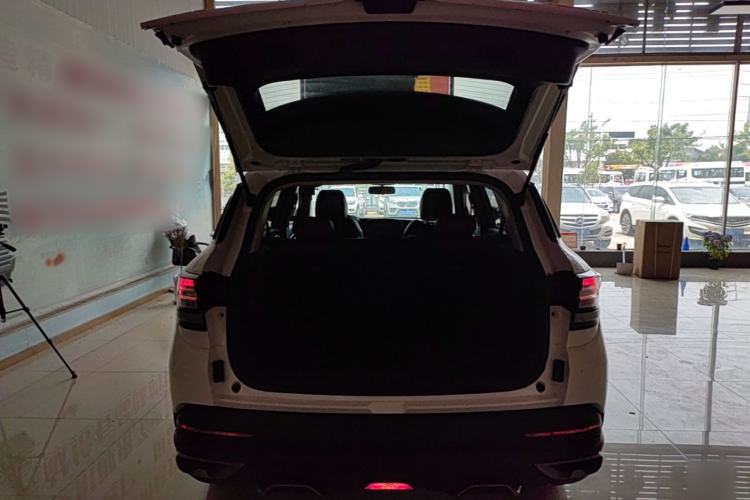 Used Dongfeng Aeolus AX7 2022 Mach Edition 1.5T DCT DF31 Trunk