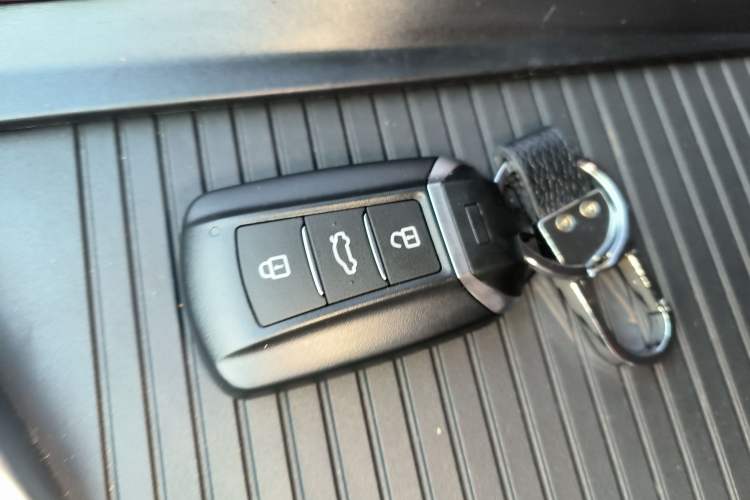 Used Dongfeng Aeolus AX7 2022 Mach Edition 1.5T DCT DF31 Vehicle Key