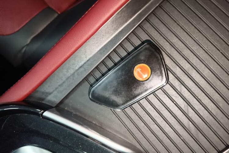Used Dongfeng Aeolus AX7 2022 Mach Edition 1.5T DCT DF31 Vehicle Key