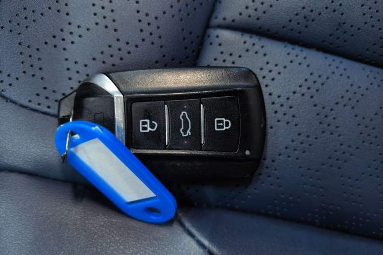 Used Dongfeng Aeolus AX7 2022 Mach Edition 1.5T DCT DF51 Vehicle Key
