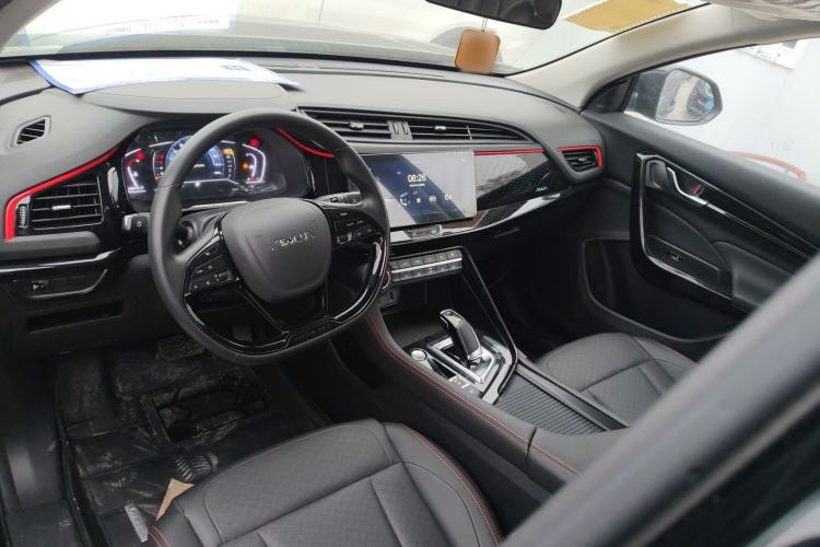 Used Dongfeng Aeolus AX7 2023 Mach Edition 1.5T DCT DF31 Center Console