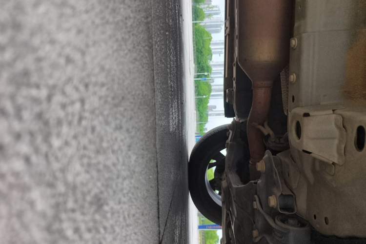 Used Dongfeng Aeolus AX7 2023 Mach Edition 1.5T DCT DF31 Chassis Front Right