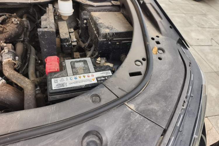 Used Dongfeng Aeolus AX7 2023 Mach Edition 1.5T DCT DF31 Engine Bay Left