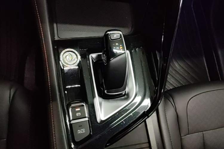 Used Dongfeng Aeolus AX7 2023 Mach Edition 1.5T DCT DF31 Gear Lever