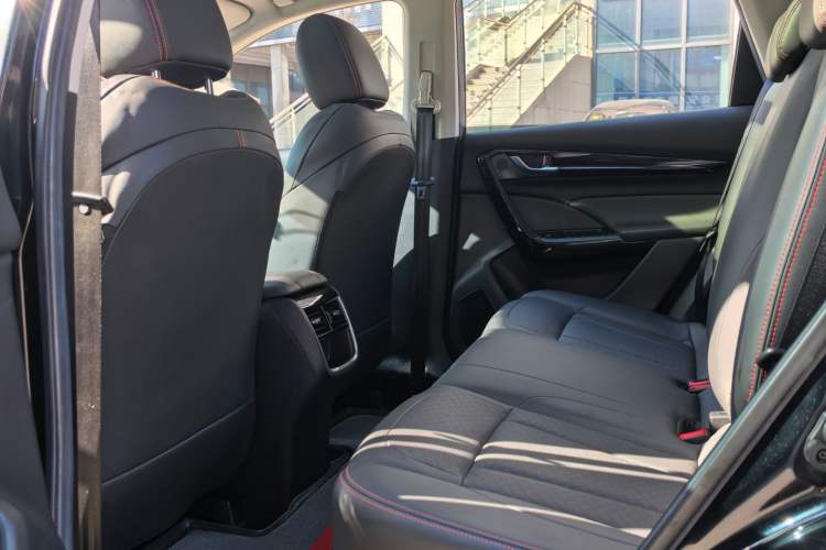 Used Dongfeng Aeolus AX7 2023 Mach Edition 1.5T DCT DF31 Interior 2