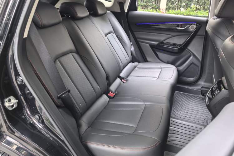 Used Dongfeng Aeolus AX7 2023 Mach Edition 1.5T DCT DF31 Interior 6